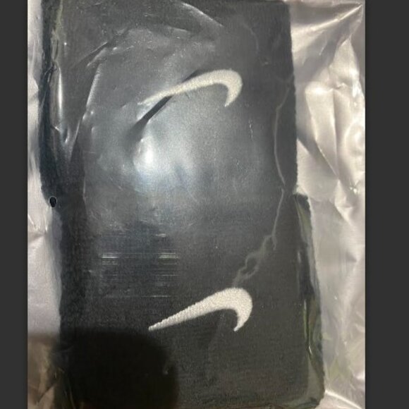 Nike Swoosh Wristbands (Black/White, OSFM) - Picture 4 of 4